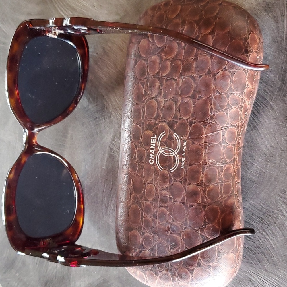 Tortoise Shell sunglasses without case - Picture 5 of 5